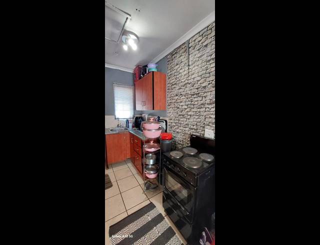 1 BEDROOM APARTMENT FOR SALE IN LOTUS GARDENS